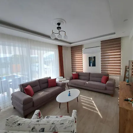 Tei, With Swimming Pool In Oeluedeniz New